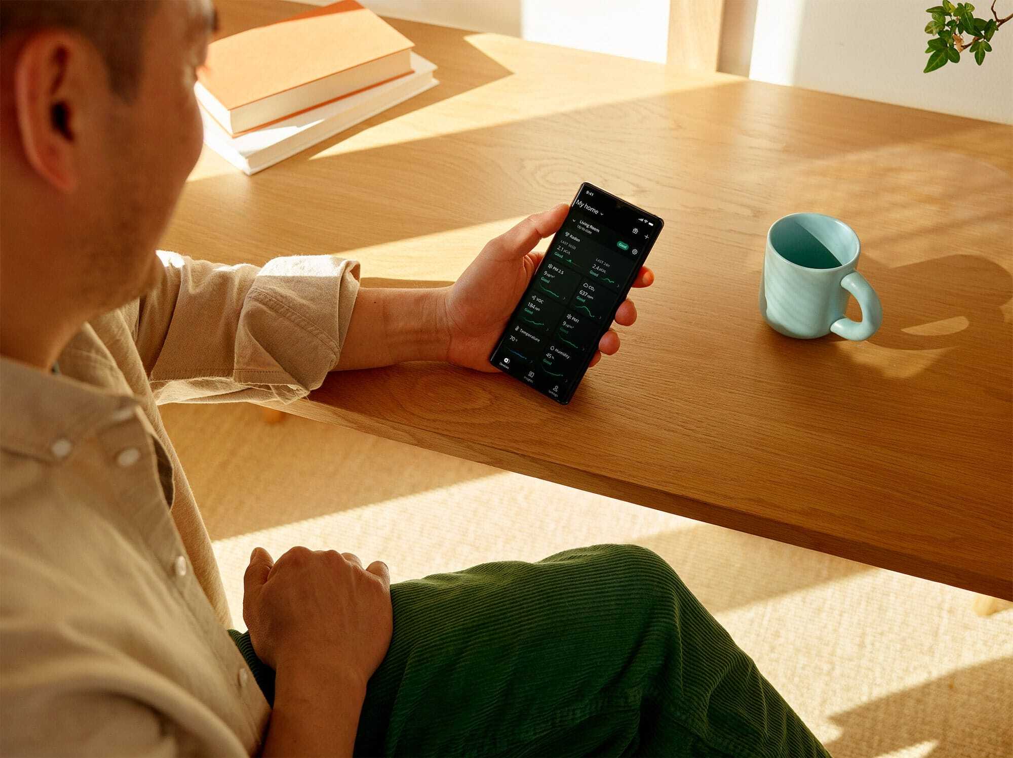 Airthings View Plus - Smart radon & air quality monitor